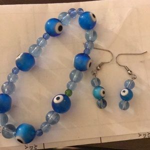 Bracelet and earrings